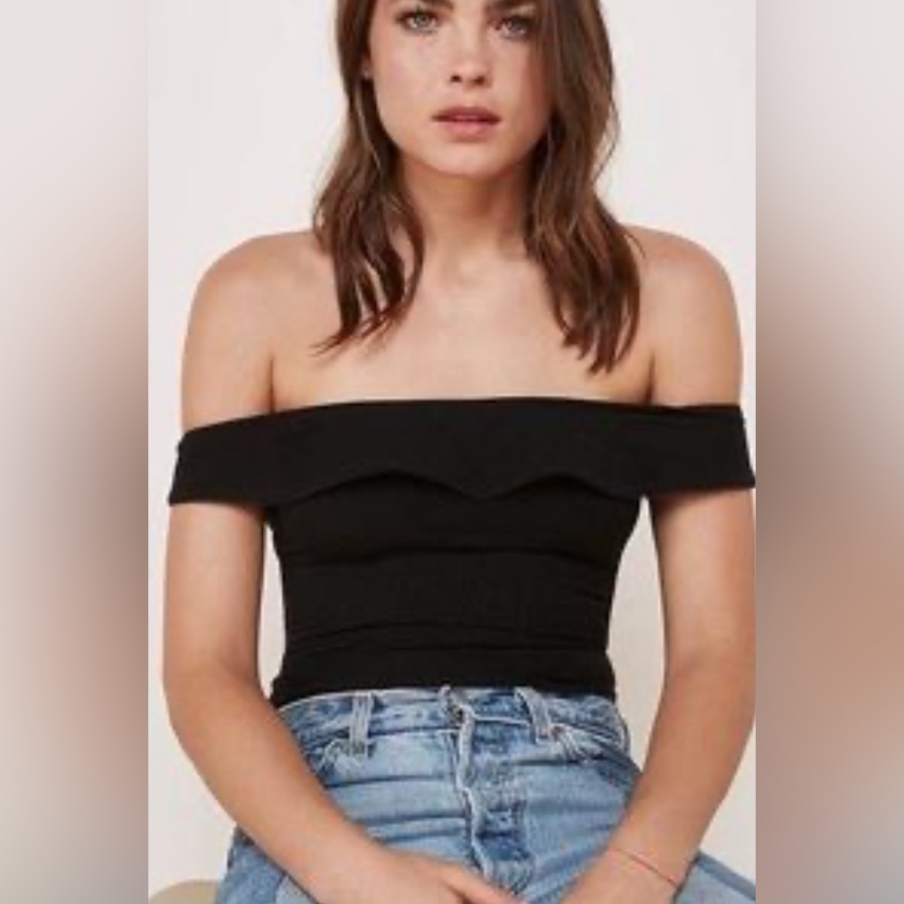 Reformation Off-the-shoulder Ribbed Knit Bodysuit in Black